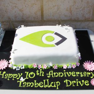 10 year anniversary cake